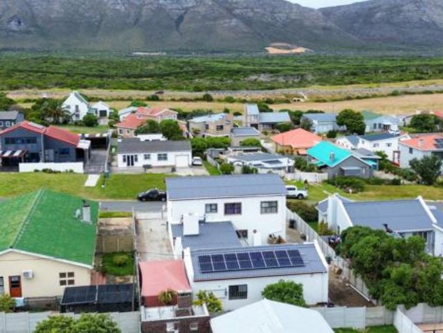 House for sale in Rietpoel, Theewaterskloof Local Municipality