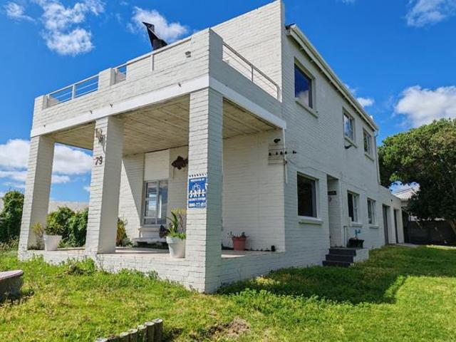 House for sale in Rietpoel, Theewaterskloof Local Municipality