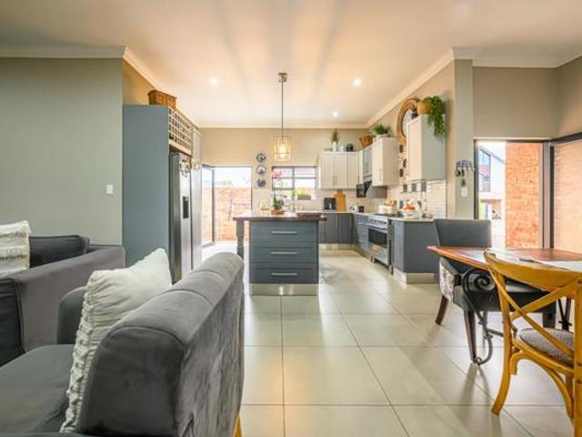House for sale in Potchefstroom, Tlokwe Local Municipality