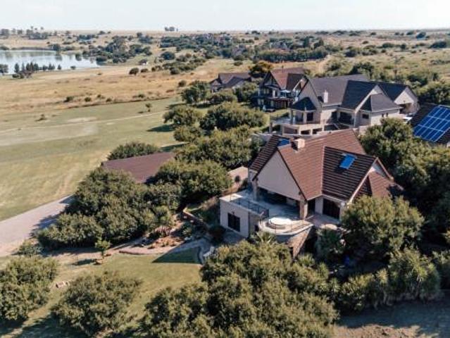 House for sale in Sasolburg, Metsimaholo Local Municipality