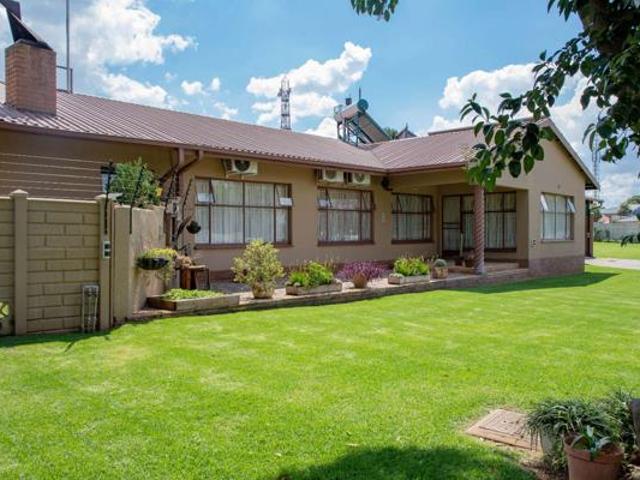 House for sale in Oranjeville, Free State