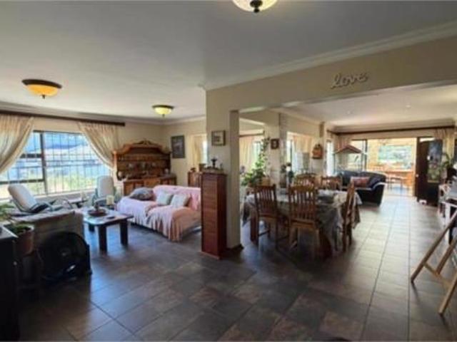 House for sale in Oranjeville, Free State