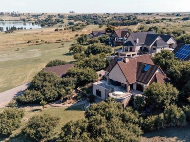 House for sale in Oranjeville, Free State