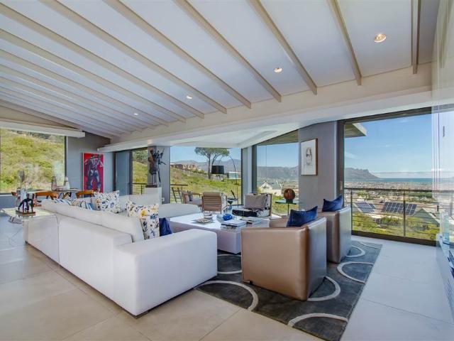House for sale in Somerset West, Western Cape