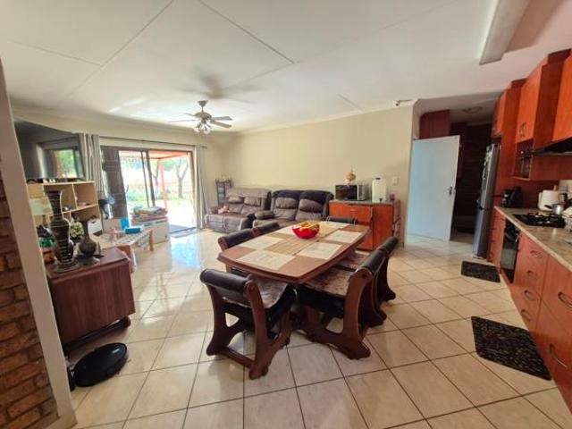 House for rent in Waterkloof, Gauteng