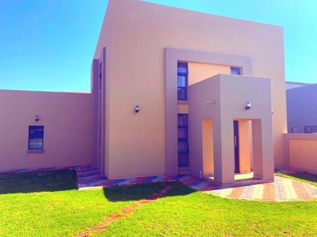 House for rent in Waterkloof, Gauteng