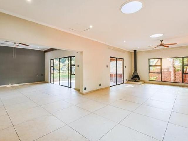 House for rent in Waterkloof, Gauteng