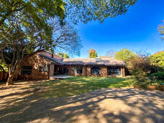 House for rent in Waterkloof, Gauteng