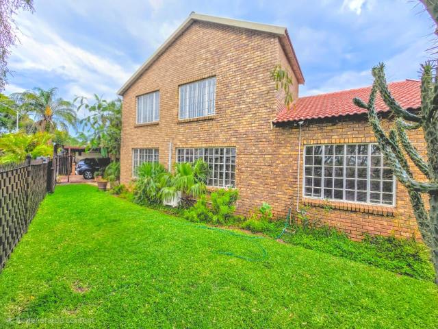 House for sale in Waterkloof, Gauteng