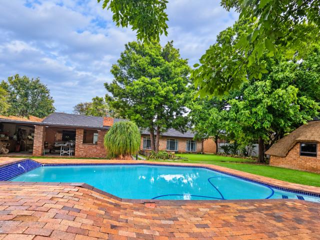 House for sale in Klerksdorp, Matlosana Local Municipality
