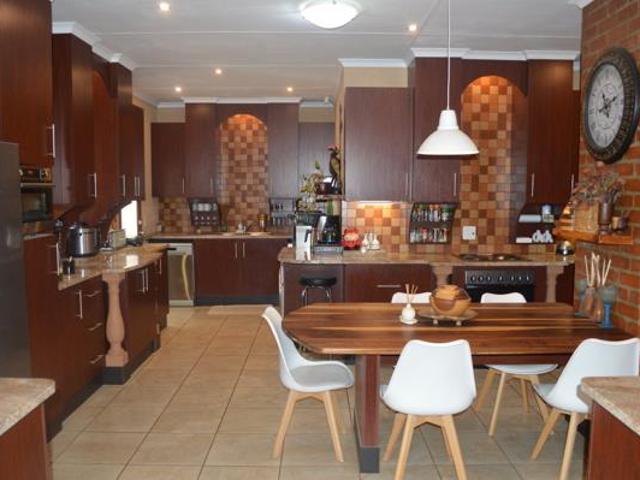 House for sale in Dr Kenneth Kaunda, North West