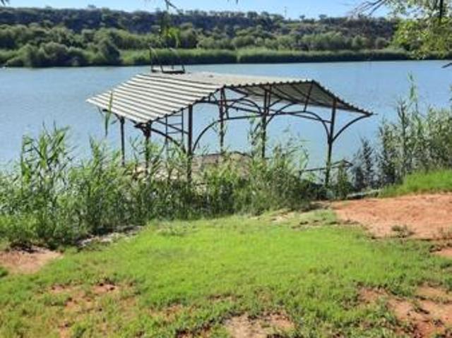 House for sale in Douglas, Northern Cape