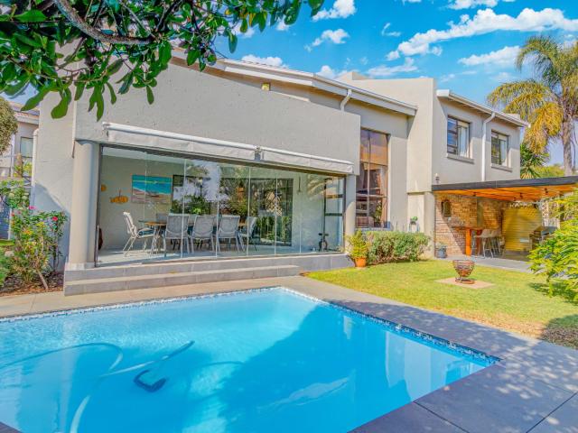 House for sale in Sandton, Douglasdale