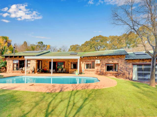 House for sale in Sandton, Douglasdale