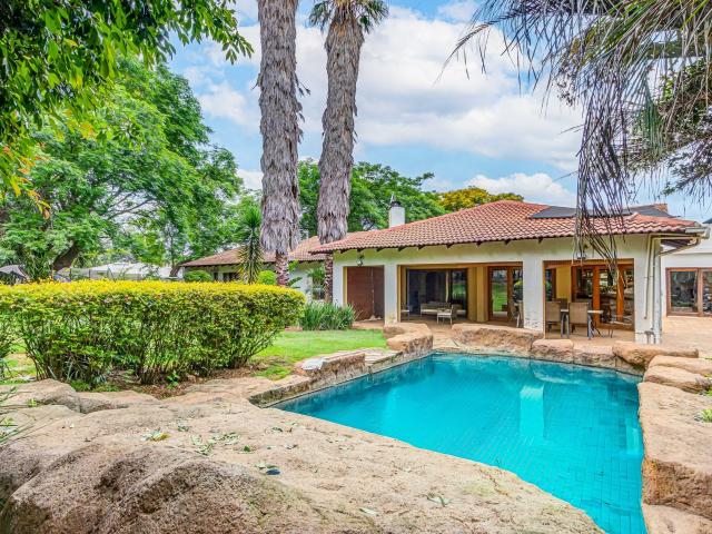 House for sale in Douglasdale, Sandton