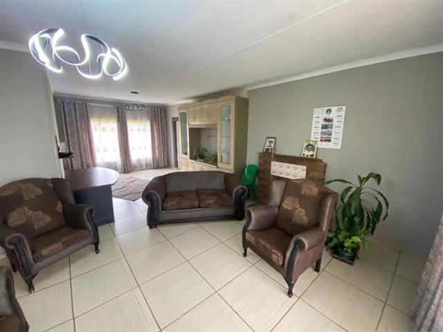 House for sale in Dundee, Kwazulu-natal