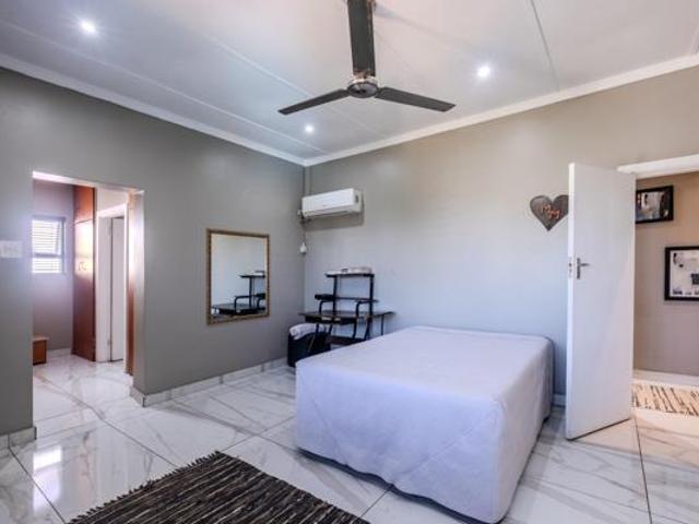 House for rent in Seaview, Kwazulu-natal