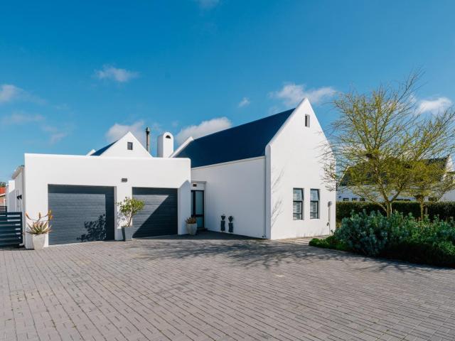 House for sale in West Coast, Dwarskersbos