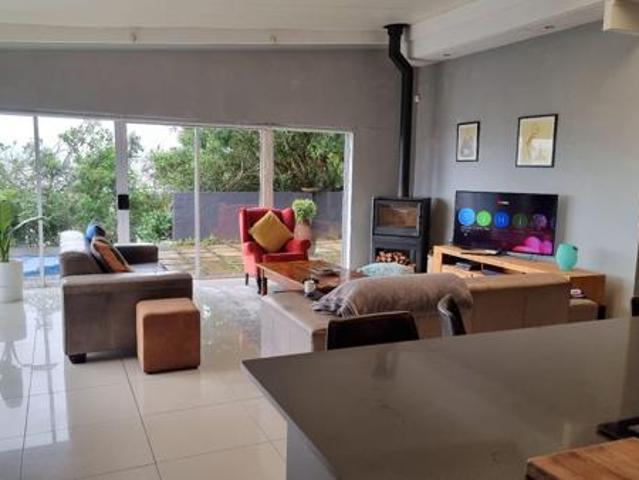 House for sale in Bushmans River Mouth, Eastern Cape