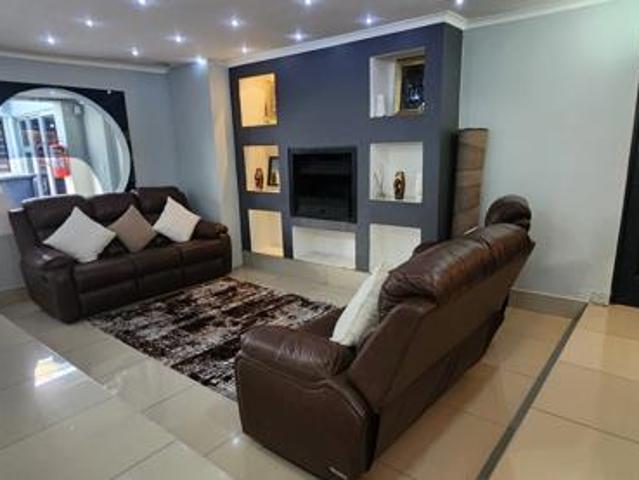 House for sale in Cape Town, Western Cape