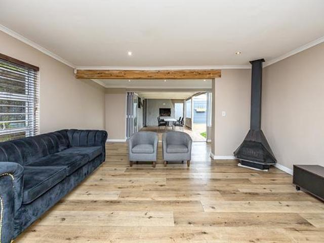 House for sale in Cape Town, Western Cape