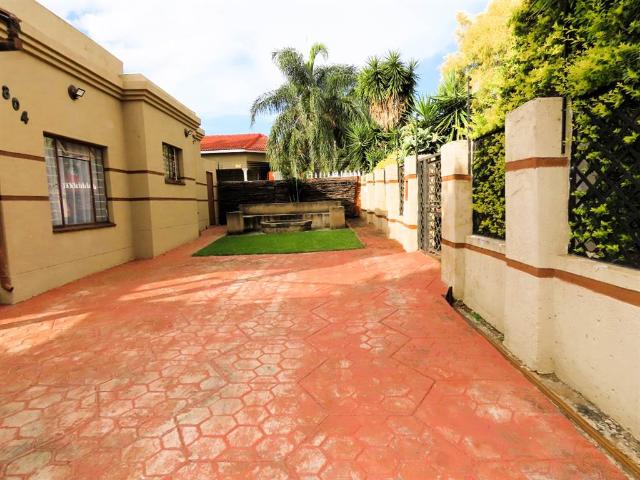 House for sale in Waterkloof, Gauteng