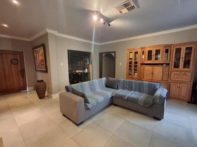 House for sale in Frances Baard, Northern Cape