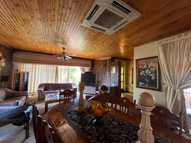 House for sale in Frances Baard, Northern Cape