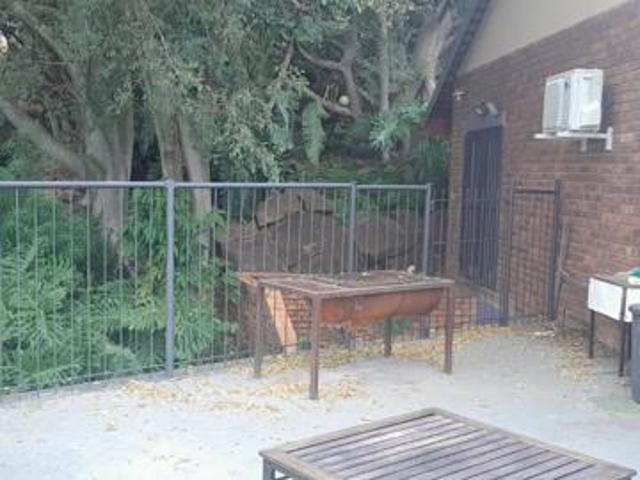 House for sale in Hartbeespoort Dam Nature Reserve, North West