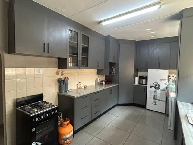 House for sale in Hartbeespoort Dam Nature Reserve, North West