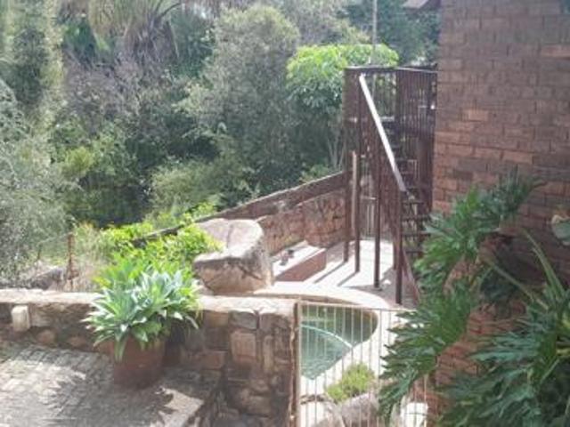 House for sale in Hartbeespoort Dam Nature Reserve, North West