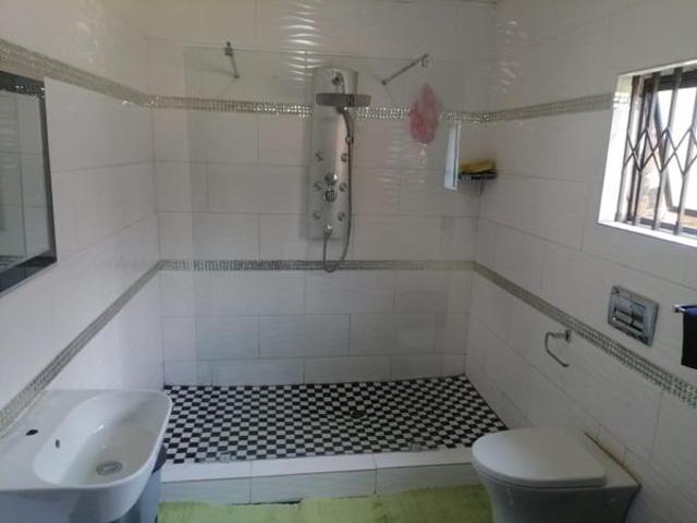 House for sale in Hartbeespoort Dam Nature Reserve, North West