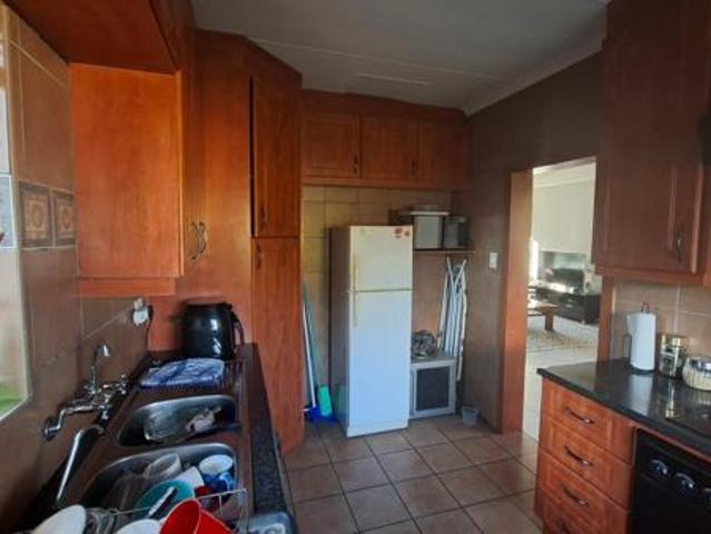 House for rent in Waterkloof, Gauteng