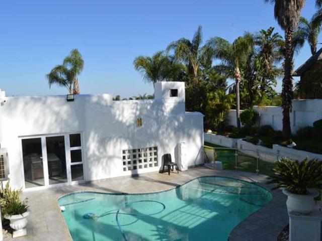 House for rent in Waterkloof, Gauteng