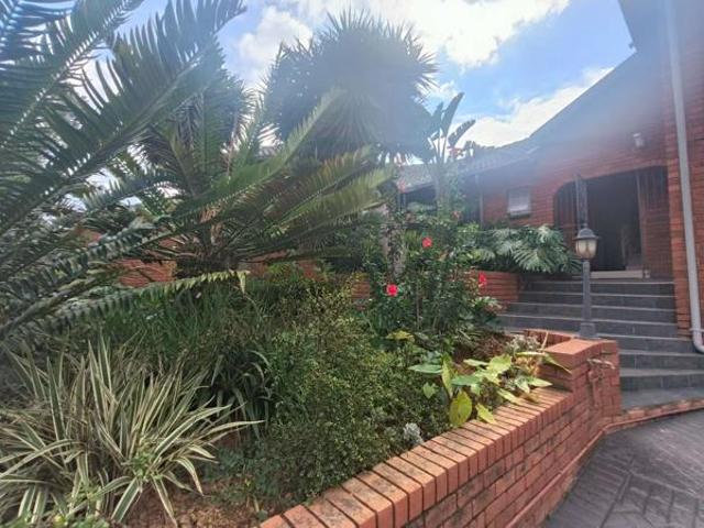House for rent in Waterkloof, Gauteng