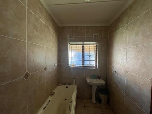House for sale in UMhlathuze Municipality, Kwazulu-natal