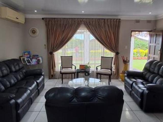 House for sale in Mount Moreland, Kwazulu-natal