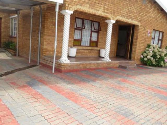 House for sale in Queenstown, Eastern Cape
