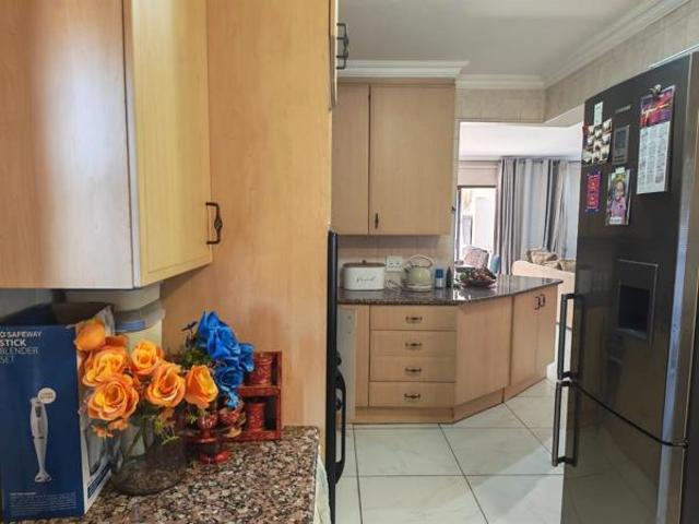 House for rent in Waterkloof, Gauteng