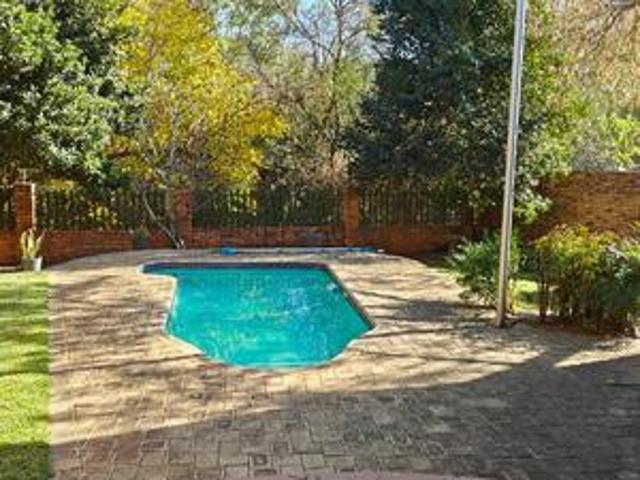 House for rent in Waterkloof, Gauteng