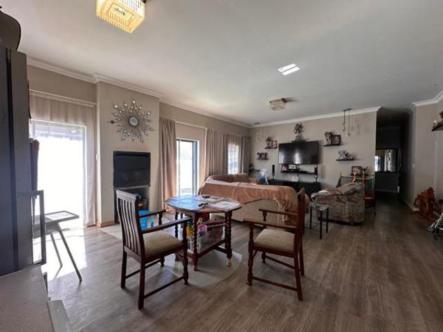 House for sale in Cape Town, Western Cape