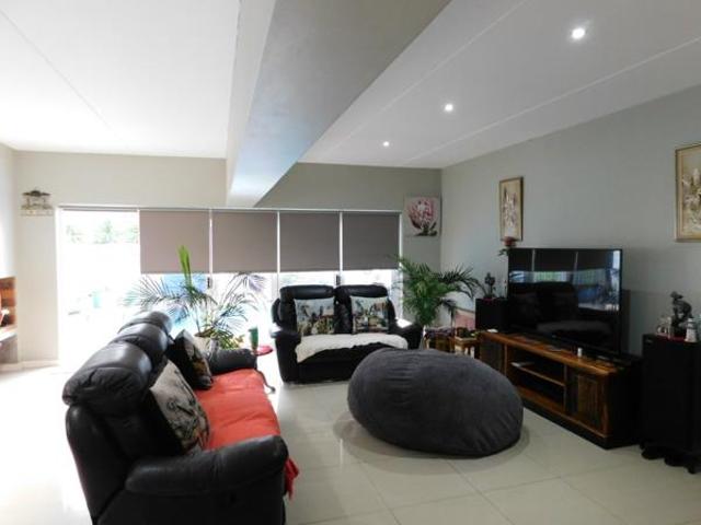 House for sale in Cape Town, Western Cape