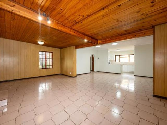 House for sale in Cape Town, Western Cape