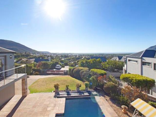 House for sale in Cape Town, Western Cape