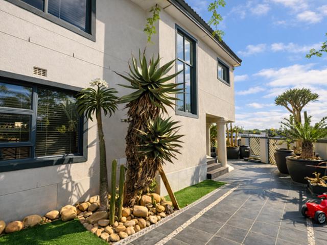 House for sale in Cape Town, Western Cape