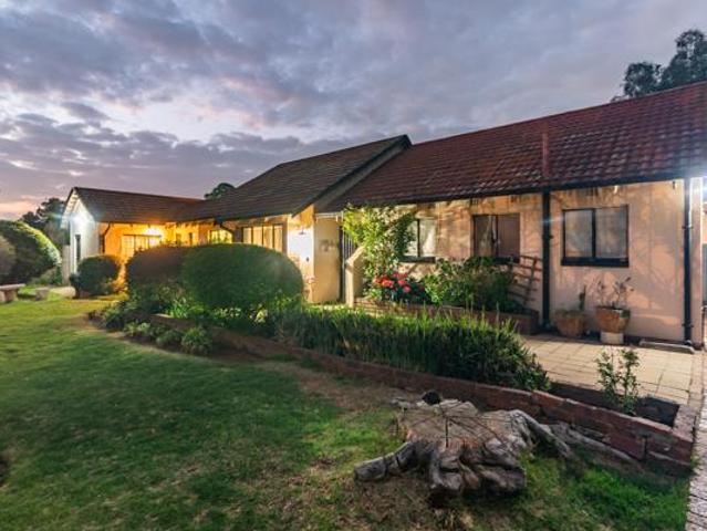 House for sale in West Rand Garden estates, Westonaria Local Municipality