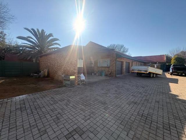 House for sale in Dr Kenneth Kaunda, North West