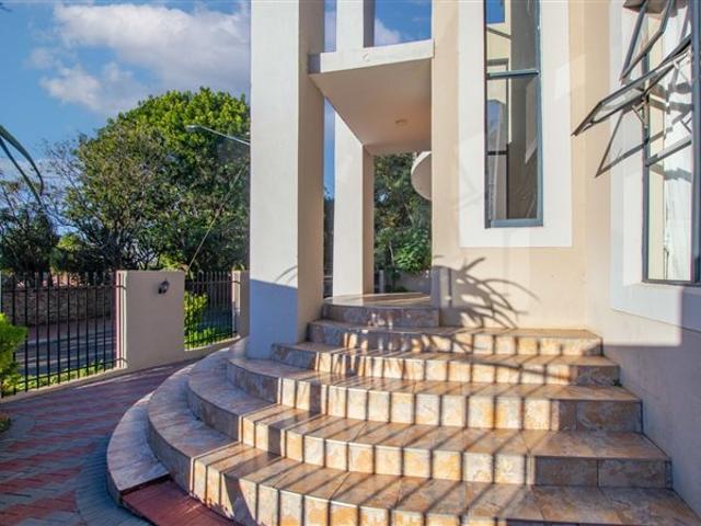 House for sale in Waterkloof, Gauteng