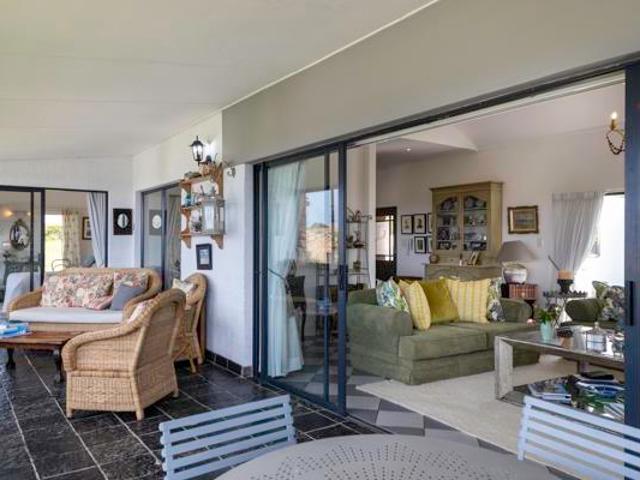 House for sale in Bushmans River Mouth, Eastern Cape