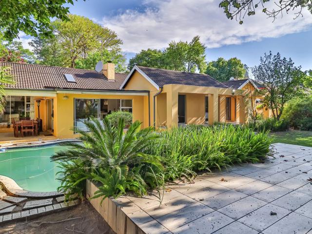 House for sale in Sandton, City of Johannesburg Metropolitan Municipality